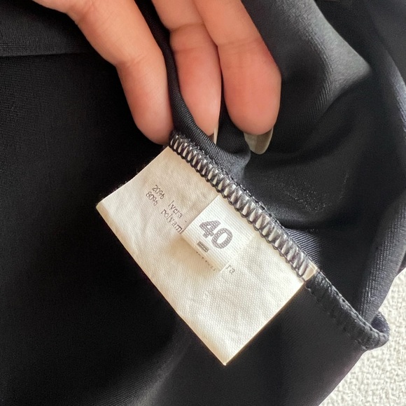 ❌SOLD❌Vintage Chanel Crop Top - Picture 7 of 8